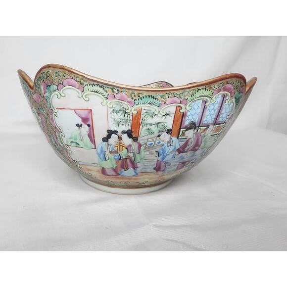 Antique Chinese Famille Rose Porcelain Bowl - 10" Scalloped Edge